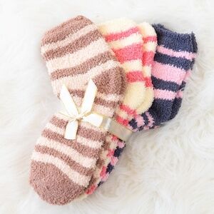 Women's Colorful Striped Fuzzy Crew Socks 6 Pairs Multicolor